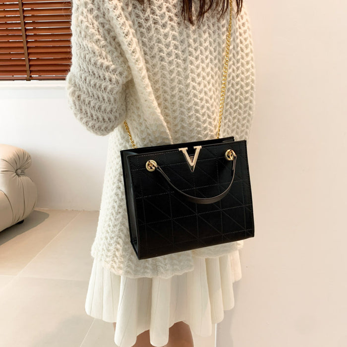 Signature V New Style Popular Handbag